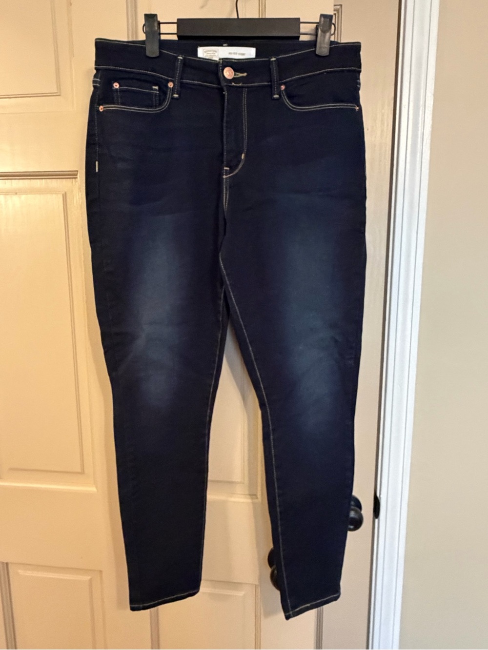 Signature by Levi Strauss Women's Dark Indigo Skinny Jeans